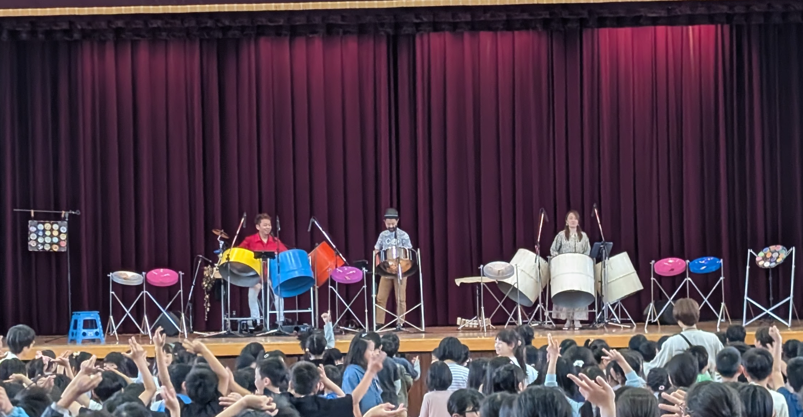 「WAIWAIスティールバンド～トリオ～」　愛知県丹波郡・小学校公演